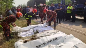 ঈদ করে ঢাকায় ফেরার পথে এক পরিবারের ৫ জন নিহত