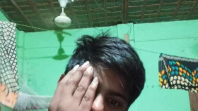 মোটরসাইকেল কিনে না দেওয়ায় স্কুলছাত্রের আত্মহত্যা