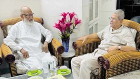 খন্দকার মোশাররফকে দেখতে গেলেন মির্জা ফখরুল