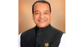প্রার্থিতা প্রত্যাহারের ঘোষণা প্রতিমন্ত্রী পলকের শ্যালকের