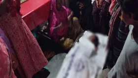 সন্তান হারিয়ে বিষণ্ণ, ঘরে পাওয়া গেল গৃহবধূর লাশ