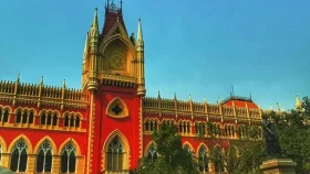 চাকরি হারালেন ২৬ হাজার শিক্ষক, সুদসহ ফেরত দিতে হবে বেতন