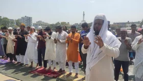 কুষ্টিয়ায় বৃষ্টি প্রার্থনায় ইসতিসকার নামাজ আদায়