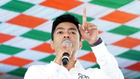 `বোতাম এখানে টিপবেন, দিল্লিতে ভূমিকম্প হবে'