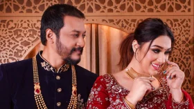 অপু বিশ্বাস ঢালিউডের ‘গসিপ কুইন’, বললেন ইমন