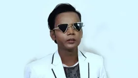ঝিনাইদহ উপ-নির্বাচনে প্রার্থী হচ্ছেন হিরো আলম
