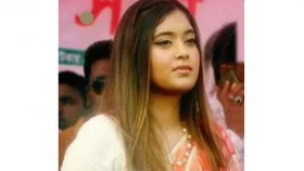 পাপুলের শ্যালিকাকে বাঁচাতে গিয়ে ফেঁসে গেলেন কর কর্মকর্তা