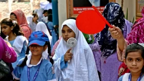 শুক্রবার ক্লাস নেওয়ার সিদ্ধান্ত হয়নি, ভুলে ফেসবুকে পোস্ট