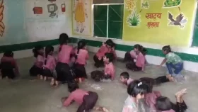 শিশুদের কষ্ট কমাতে শ্রেণিকক্ষে &lsquo;কৃত্রিম সুইমিংপুল&rsquo;