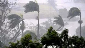 রাত ১টার মধ্যে ৮০ কিলোমিটার বেগে ঝড়ের আভাস