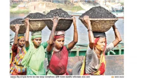 প্রকৃতির মারও খায় শ্রমিকরাই
