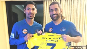 ধোনিকে ধন্যবাদ দিলেন মোস্তাফিজ