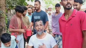 দুধ দিয়ে গোসল করে দল ছাড়লেন বিএনপি নেতা