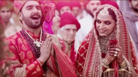 বিয়ের সব ছবি মুছে ফেললেন রণবীর, দীপিকার সংসারে ভাঙন?