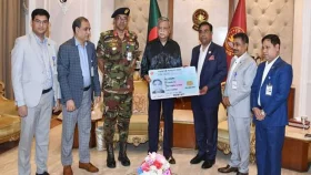 'বীর মুক্তিযোদ্ধা' লেখা স্মার্ট এনআইডি পেলেন রাষ্ট্রপতি