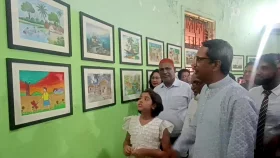 শিশু কিশোরদের আঁকা সব ছবি কিনলেন এমপি