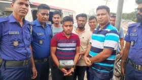 অক্সিজেন সিলিন্ডার থেকে ৬০ হাজার ইয়াবা উদ্ধার&nbsp;