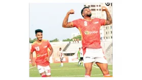 ডরির জোড়ায় বসুন্ধরার পাঁচে পাঁচ