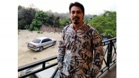 চাঁদা না দেওয়ায় ব্যবসায়ীকে মারধর &lsquo;স্বেচ্ছাসেবক লীগ&rsquo; নেতার