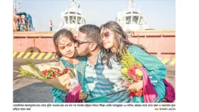 খুশির কান্নায় নাবিকদের বরণ করলেন স্বজনরা