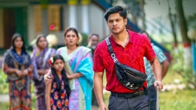 যে নাটকের শেষ দৃশ্যে কাঁদছে দর্শক, সঙ্গে নির্মাতাও!
