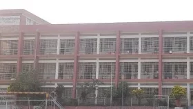 ছুটির পর বিদ্যালয়ের টয়লেটে আটকা ছিল শিশু