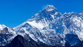 এভারেস্ট জয় করেছেন যেসব বাংলাদেশি
