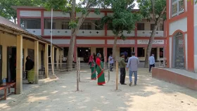 চার ঘণ্টায় ভোট পড়েছে ১৭ শতাংশ: ইসি সচিব