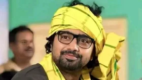 ‘রঘু ডাকাত’ হয়ে আসছেন দেব