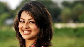 অনেকে আমাকে শাড়ি পাঠাতো: মোনালিসা