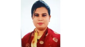 তৃতীয় লিঙ্গের মুন্নির কাছে পাঁচ নারীর হার