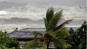 ১২০ কিলোমিটার বেগে আঘাত হানতে পারে ঘূর্ণিঝড় &lsquo;রেমাল&rsquo;