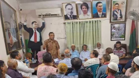 সরকারি ছায়াতলের বাইরে থাকা মানুষের নিরাপত্তা নেই: সালাম