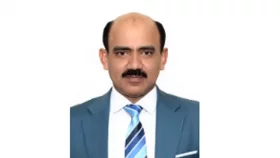 ১২ লাখের চাকরি ছেড়ে দেড় লাখে এসইসির কমিশনার তারিকুজ্জামান