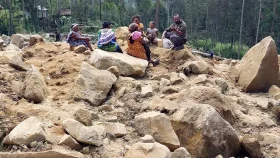 পাপুয়া নিউ গিনিতে ভূমিধস, চাপা পড়েছে দুই হাজারের বেশি মানুষ
