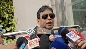 সাংবাদিককে ইয়াবা দিয়ে চালান, অফিস ঘেরাও করে তুলে নিতেন হারুন