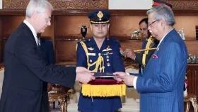 রাষ্ট্রপতির কাছে তিন দেশের রাষ্ট্রদূতের পরিচয়পত্র পেশ