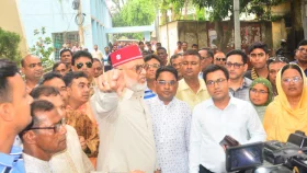 সাংবাদিককে এমপি বললেন&mdash; অলওয়েজ পয়সা খেয়ে প্রশ্ন করো