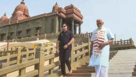 অবশেষে ৪৫ ঘণ্টার ধ্যান ভেঙে বের হলেন মোদি