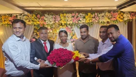 প্রেমের টানে সোনাগাজীতে মার্কিন নারী
