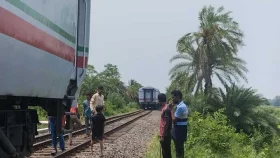 তিন ঘণ্টা পর উত্তরবঙ্গের সঙ্গে রেল যোগাযোগ স্বাভাবিক
