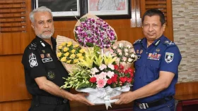 র&zwj;্যাব মহাপরিচালক এম খুরশীদ হোসেনকে বিদায়ী সংবর্ধনা
