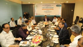বিশ্ব ফ্যাটি লিভার দিবস উপলক্ষে দেশ রূপান্তরে গোলটেবিল বৈঠক অনুষ্ঠিত