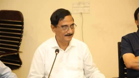 &lsquo;স্বাস্থ্যখাত আমলাতন্ত্রের গ্যাড়াকলে পড়ে গেলে বিপদ&rsquo;