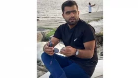 &lsquo;ভালোই চলছে&rsquo; লিখে ফেসবুকে ছাত্রলীগ নেতার আপত্তিকর ছবি
