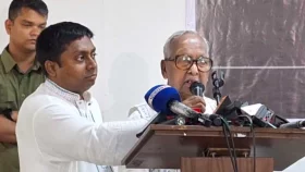 &lsquo;ট্যাক্স দিয়ে কালো টাকা সাদা করার সুযোগে দুর্নীতি বৃদ্ধি পাবে&rsquo;