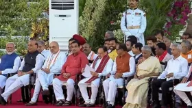 মোদির মন্ত্রিসভায় প্রথমবার পূর্ণমন্ত্রী হলেন যারা