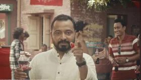 বিজ্ঞাপনটি সরিয়ে ফেললো কোক
