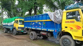 দুই দিনে জব্দ ৮১০ বস্তা ভারতীয় চিনি, আটক ৪