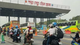 পদ্মা সেতুতে প্রায় ৫ কোটি টাকা টোল আদায়